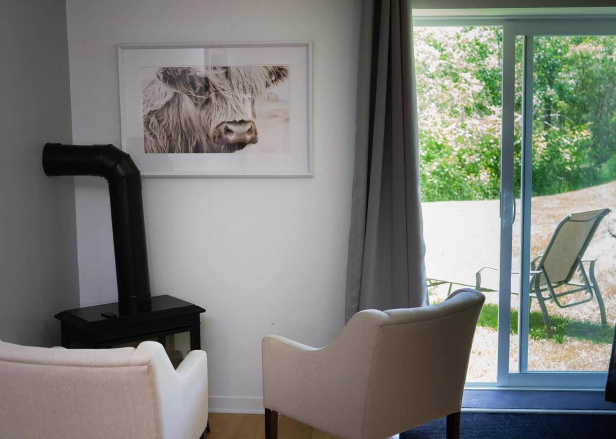 Condo Hotel Au Pied Du Mont Orford Zewnętrze zdjęcie